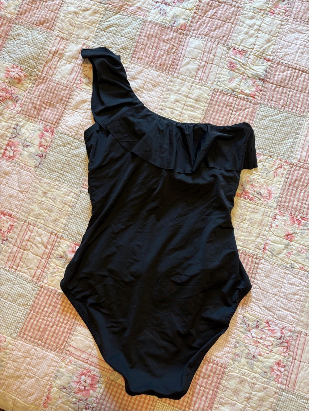 Women’s One-Shoulder Black Ruffle One-Piece Swimsuit